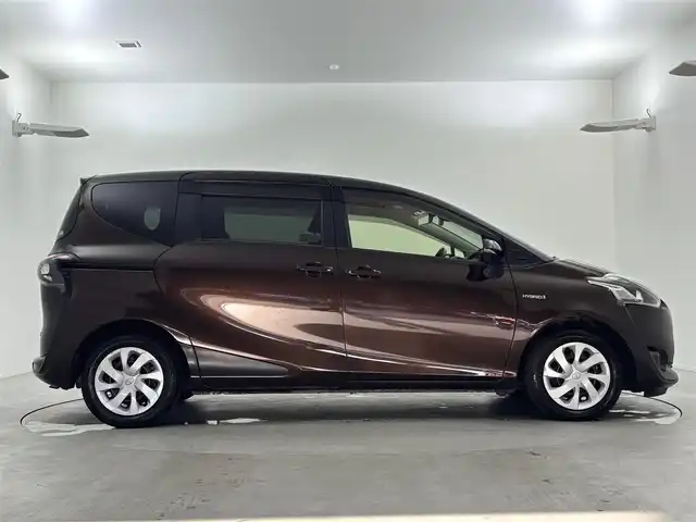 トヨタ シエンタ ハイブリッド G 福井県 2015(平27)年 6.4万km ヴィンテージブラウンパールクリスタルシャイン 純正ナビゲーション/型式：NSZT-W64T/【AM/FM/CD/Bluetooth/フルセグTV】/バックカメラ/ビルトインETC/両側パワースライドドア/ドライブレコーダー/アイドリングストップ/プッシュスタート/スマートキー/スペアキー/オートライト/LEDヘッドライド/取扱説明書/新車時保証書