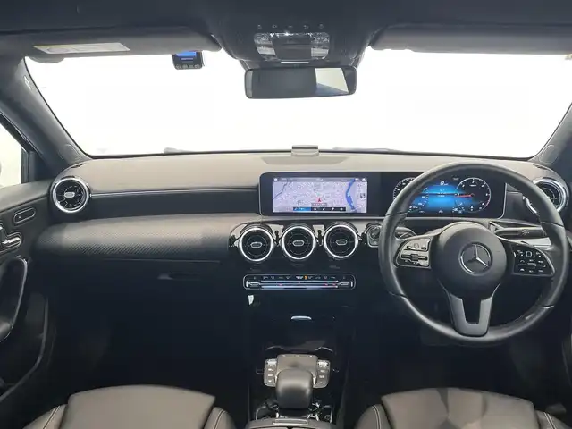 メルセデス・ベンツ Ａ２００ｄ セダン 岐阜県 2020(令2)年 2.3万km コスモスブラック レーダーセーフティパッケージ/　アクティブディスタンスアシストディストロニック/　アクティブブレーキアシスト/　PRE-SAFE/　PRE-SAFEプラス/　渋滞時緊急ブレーキ/　アクティブブラインドスポットアシスト/　アクティブレーンキーピングアシスト/　アクティブステアリングアシスト/　アクティブレーンチェンジアシスト/　アクティブエマージェンシーストップアシスト/ナビパッケージ/　Mercedes me connectナビ/　フルセグTV/　トラフィックサインアシスト/バックカメラ/LEDハイパフォーマンスヘッドライト/パーキングアシスト縦列、並列駐車/ETC2.0