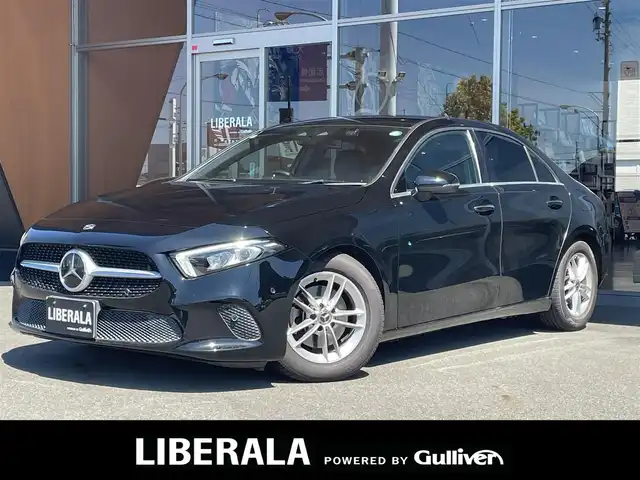 メルセデス・ベンツ Ａ２００ｄ セダン 岐阜県 2020(令2)年 2.3万km コスモスブラック レーダーセーフティパッケージ/　アクティブディスタンスアシストディストロニック/　アクティブブレーキアシスト/　PRE-SAFE/　PRE-SAFEプラス/　渋滞時緊急ブレーキ/　アクティブブラインドスポットアシスト/　アクティブレーンキーピングアシスト/　アクティブステアリングアシスト/　アクティブレーンチェンジアシスト/　アクティブエマージェンシーストップアシスト/ナビパッケージ/　Mercedes me connectナビ/　フルセグTV/　トラフィックサインアシスト/バックカメラ/LEDハイパフォーマンスヘッドライト/パーキングアシスト縦列、並列駐車/ETC2.0