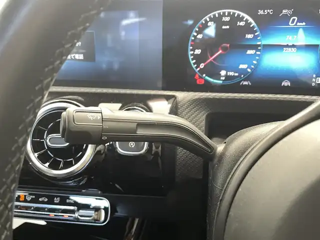 メルセデス・ベンツ Ａ２００ｄ セダン 岐阜県 2020(令2)年 2.3万km コスモスブラック レーダーセーフティパッケージ/　アクティブディスタンスアシストディストロニック/　アクティブブレーキアシスト/　PRE-SAFE/　PRE-SAFEプラス/　渋滞時緊急ブレーキ/　アクティブブラインドスポットアシスト/　アクティブレーンキーピングアシスト/　アクティブステアリングアシスト/　アクティブレーンチェンジアシスト/　アクティブエマージェンシーストップアシスト/ナビパッケージ/　Mercedes me connectナビ/　フルセグTV/　トラフィックサインアシスト/バックカメラ/LEDハイパフォーマンスヘッドライト/パーキングアシスト縦列、並列駐車/ETC2.0