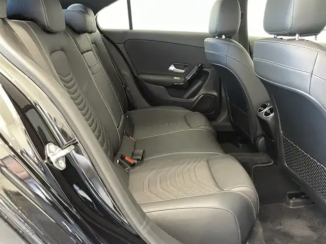 メルセデス・ベンツ Ａ２００ｄ セダン 岐阜県 2020(令2)年 2.3万km コスモスブラック レーダーセーフティパッケージ/　アクティブディスタンスアシストディストロニック/　アクティブブレーキアシスト/　PRE-SAFE/　PRE-SAFEプラス/　渋滞時緊急ブレーキ/　アクティブブラインドスポットアシスト/　アクティブレーンキーピングアシスト/　アクティブステアリングアシスト/　アクティブレーンチェンジアシスト/　アクティブエマージェンシーストップアシスト/ナビパッケージ/　Mercedes me connectナビ/　フルセグTV/　トラフィックサインアシスト/バックカメラ/LEDハイパフォーマンスヘッドライト/パーキングアシスト縦列、並列駐車/ETC2.0