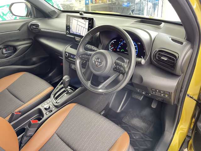 トヨタ ヤリスクロス ハイブリッド Z アドベンチャー 道央・札幌 2023(令5)年 3.7万km ブラスゴールドメタリック ・４WD/ハイブリッド/・トヨタセーフティセンス/・プリクラッシュセーフティ/・レーダークルーズコントロール/・ブラインドスポットモニター/・純正ディスプレイ/・ナビ/フルセグ/Miracast/・パノラミックビューモニター/・バックカメラ /・LEDライト/オートハイビーム/・ヘッドアップディスプレイ/・ビルトインETC/・ハーフレザーシート/・パワーシート/シートヒーター/・ステアリングヒーター/・AC100V1500W/・スマートキー