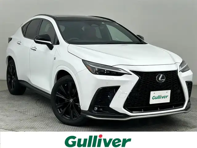 レクサス ＮＸ 350h Fスポーツ 道央・札幌 2022(令4)年 3.9万km ホワイトノーヴァガラスフレーク ・４WD/・ワンオーナー/・パノラミックルーフ/・純正14インチディスプレイオーディオ (コネクティッドナビ対応)/　FM/AM/USB/BT/Miracast/フルセグTV/・パノラミックビューモニター/・デジタルインナーミラー/・ビルトインETC2.0（ナビ連動）/・ドライブレコーダー前後（ZDR035）/・レクサスチームメイト/・運転支援/　LDA/クリアランスソナー/PKSB/BSM/RCTA/　PCS/RCD/PDA/RSA/安心降車システム/・アダプティブクルーズコントロール/・横滑り防止装置/・EV/TRAILモード/・ドライブモードセレクト/・ブレーキホールド/・パドルシフト/・カラーヘッドアップディスプレイ(連動ステアリングスイッチ付)/・タッチトレーサーオペレーション/・TFT液晶式メーター/・パワーバックドア/・AC100V/・赤革シート/・D+N席パワーシート/・D+N席シートヒーター＆ベンチレーション/・D席メモリーシート/・ステアリングヒーター/・ミラーヒーター/・オートリトラクタブルミラー/・オートマチックハイビーム/・オートライト/・三眼LEDヘッドライト/・LEDフロントフォグ/・ヘッドランプウォッシャー/・純正２０インチAW/・スペアキー/カードキー/・取/保