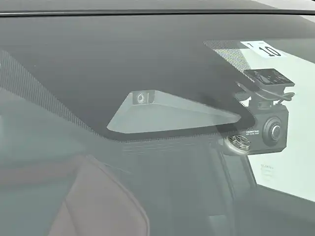 レクサス ＮＸ 350h Fスポーツ 道央・札幌 2022(令4)年 3.9万km ホワイトノーヴァガラスフレーク ・４WD/・ワンオーナー/・パノラミックルーフ/・純正14インチディスプレイオーディオ (コネクティッドナビ対応)/　FM/AM/USB/BT/Miracast/フルセグTV/・パノラミックビューモニター/・デジタルインナーミラー/・ビルトインETC2.0（ナビ連動）/・ドライブレコーダー前後（ZDR035）/・レクサスチームメイト/・運転支援/　LDA/クリアランスソナー/PKSB/BSM/RCTA/　PCS/RCD/PDA/RSA/安心降車システム/・アダプティブクルーズコントロール/・横滑り防止装置/・EV/TRAILモード/・ドライブモードセレクト/・ブレーキホールド/・パドルシフト/・カラーヘッドアップディスプレイ(連動ステアリングスイッチ付)/・タッチトレーサーオペレーション/・TFT液晶式メーター/・パワーバックドア/・AC100V/・赤革シート/・D+N席パワーシート/・D+N席シートヒーター＆ベンチレーション/・D席メモリーシート/・ステアリングヒーター/・ミラーヒーター/・オートリトラクタブルミラー/・オートマチックハイビーム/・オートライト/・三眼LEDヘッドライト/・LEDフロントフォグ/・ヘッドランプウォッシャー/・純正２０インチAW/・スペアキー/カードキー/・取/保