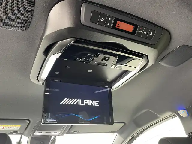 トヨタ ヴォクシー ハイブリッド ZS 煌 千葉県 2018(平30)年 5.7万km イナズマスパーキングブラックガラスフレーク モデリスタエアロ/衝突軽減ブレーキ/レーンキープアシスト/レーダークルーズコントロール/オートマチックハイビーム/純正メモリナビ/（フルセグ//Bluetooth/CD/DVD/USB/FM/AM/HDMI）/バックカメラ/ＥＴＣ/ドライブレコーダー（前のみ）/アイドリングストップ/シートヒーター（運転席＋助手席）/両側パワースライドドア/シートバックテーブル/LEDヘッドライト/フォグライト/電動格納ミラー/ロールサンシェード