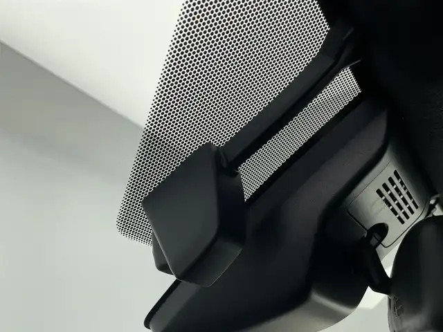 トヨタ ヴォクシー ハイブリッド ZS 煌 千葉県 2018(平30)年 5.7万km イナズマスパーキングブラックガラスフレーク モデリスタエアロ/衝突軽減ブレーキ/レーンキープアシスト/レーダークルーズコントロール/オートマチックハイビーム/純正メモリナビ/（フルセグ//Bluetooth/CD/DVD/USB/FM/AM/HDMI）/バックカメラ/ＥＴＣ/ドライブレコーダー（前のみ）/アイドリングストップ/シートヒーター（運転席＋助手席）/両側パワースライドドア/シートバックテーブル/LEDヘッドライト/フォグライト/電動格納ミラー/ロールサンシェード