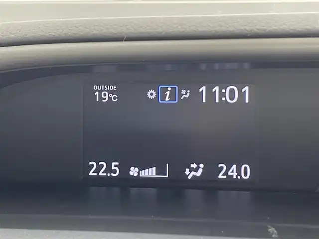 トヨタ ヴォクシー ハイブリッド ZS 煌 千葉県 2018(平30)年 5.7万km イナズマスパーキングブラックガラスフレーク モデリスタエアロ/衝突軽減ブレーキ/レーンキープアシスト/レーダークルーズコントロール/オートマチックハイビーム/純正メモリナビ/（フルセグ//Bluetooth/CD/DVD/USB/FM/AM/HDMI）/バックカメラ/ＥＴＣ/ドライブレコーダー（前のみ）/アイドリングストップ/シートヒーター（運転席＋助手席）/両側パワースライドドア/シートバックテーブル/LEDヘッドライト/フォグライト/電動格納ミラー/ロールサンシェード