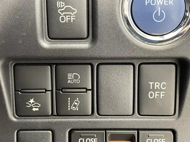 トヨタ ヴォクシー ハイブリッド ZS 煌 千葉県 2018(平30)年 5.7万km イナズマスパーキングブラックガラスフレーク モデリスタエアロ/衝突軽減ブレーキ/レーンキープアシスト/レーダークルーズコントロール/オートマチックハイビーム/純正メモリナビ/（フルセグ//Bluetooth/CD/DVD/USB/FM/AM/HDMI）/バックカメラ/ＥＴＣ/ドライブレコーダー（前のみ）/アイドリングストップ/シートヒーター（運転席＋助手席）/両側パワースライドドア/シートバックテーブル/LEDヘッドライト/フォグライト/電動格納ミラー/ロールサンシェード