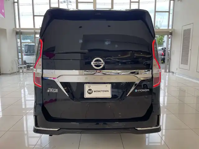 日産 セレナ e－パワー HWS V アーバンクロム 埼玉県 2022(令4)年 2.1万km ダイヤモンドブラック エマージェンシーブレーキ　/プロパイロット　/純正10インチメモリナビ/　　CD/DVD/BT/フルセグ　/アラウンドビューモニター　/両側パワースライドドア　/LEDオートライト　/純正16インチアルミホイール /インテリミラー/ステアリングスイッチ/電子パーキング /純正ETC