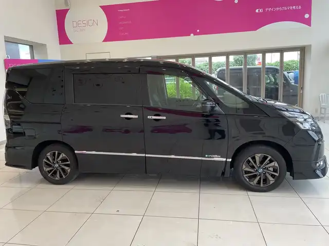 日産 セレナ e－パワー HWS V アーバンクロム 埼玉県 2022(令4)年 2.1万km ダイヤモンドブラック エマージェンシーブレーキ　/プロパイロット　/純正10インチメモリナビ/　　CD/DVD/BT/フルセグ　/アラウンドビューモニター　/両側パワースライドドア　/LEDオートライト　/純正16インチアルミホイール /インテリミラー/ステアリングスイッチ/電子パーキング /純正ETC