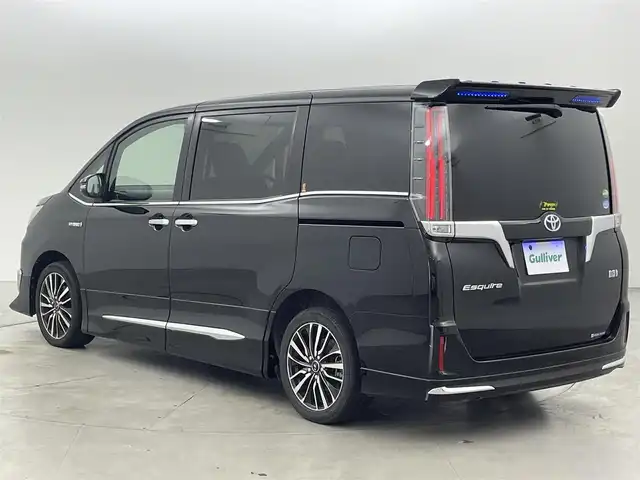 トヨタ エスクァイア ハイブリッド Gi プレミアムパッケージ 福岡県 2018(平30)年 4.6万km ブラック モデリスタエアロ　/アルパインビッグＸ１１ナビ/フルセグTV　/バックカメラ　/ビルトインETC　/前方ドライブレコーダー　/クルーズコントロール　/衝突軽減ブレーキ　/レーンキープ　/オートマチックハイビーム　/両側電動スライドドア　/ハーフレザーシート　/ステアリングヒーター　/シートヒーター　/ＬＥＤヘッドライト　/レオンス１７インチＡＷ