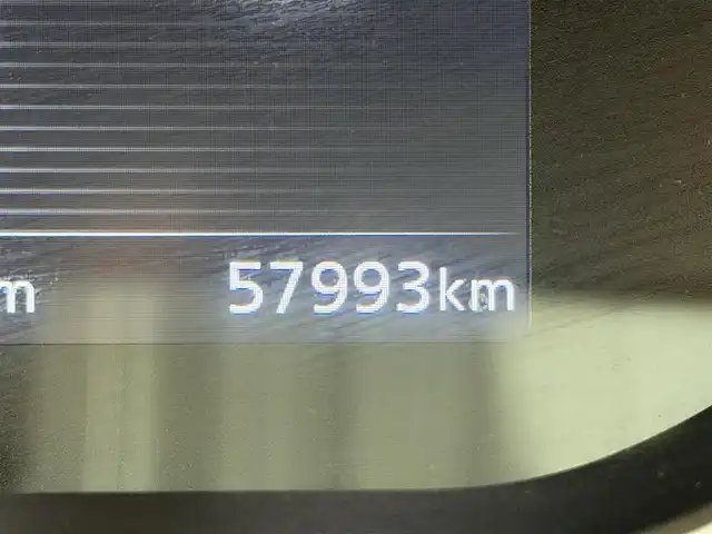日産 セレナ e－パワー ハイウェイスター V 大阪府 2020(令2)年 5.8万km ダイヤモンドブラック ProPILOT 純正10incナビTV 360カメラ フリップダウンモニター シート＆ハンドルヒーター レーダーC 衝突軽減ブレーキ レーンアシスト ブラインドSM 両側パワースライドドア パークアシスト クリアランスソナー