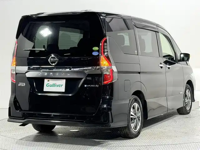 日産 セレナ e－パワー ハイウェイスター V 大阪府 2020(令2)年 5.8万km ダイヤモンドブラック ProPILOT 純正10incナビTV 360カメラ フリップダウンモニター シート＆ハンドルヒーター レーダーC 衝突軽減ブレーキ レーンアシスト ブラインドSM 両側パワースライドドア パークアシスト クリアランスソナー