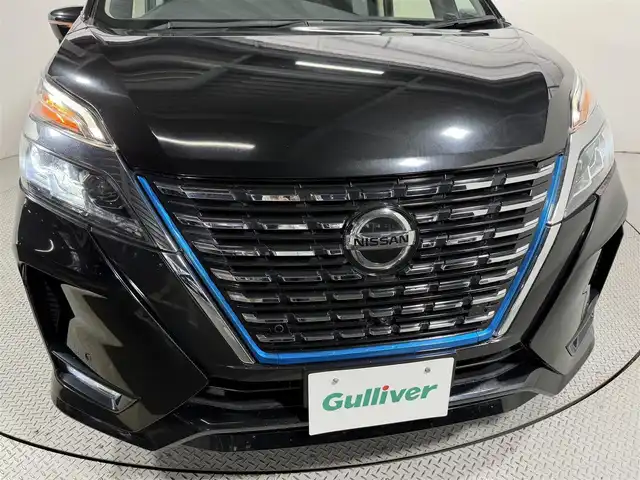 日産 セレナ e－パワー ハイウェイスター V 大阪府 2020(令2)年 5.8万km ダイヤモンドブラック ProPILOT 純正10incナビTV 360カメラ フリップダウンモニター シート＆ハンドルヒーター レーダーC 衝突軽減ブレーキ レーンアシスト ブラインドSM 両側パワースライドドア パークアシスト クリアランスソナー