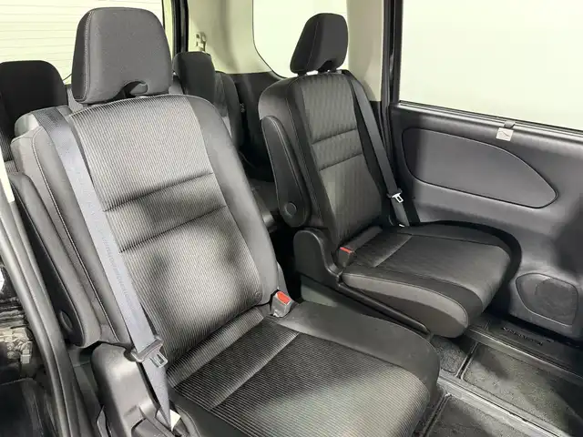 日産 セレナ e－パワー ハイウェイスター V 大阪府 2020(令2)年 5.8万km ダイヤモンドブラック ProPILOT 純正10incナビTV 360カメラ フリップダウンモニター シート＆ハンドルヒーター レーダーC 衝突軽減ブレーキ レーンアシスト ブラインドSM 両側パワースライドドア パークアシスト クリアランスソナー