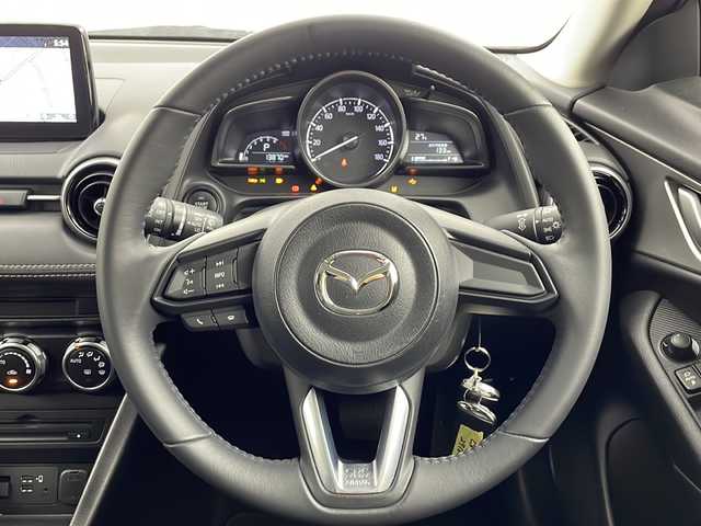 マツダ ＣＸ－３ 15S ツーリング 愛知県 2020(令2)年 1.4万km スノーフレイクホワイトパールマイカ /純正ナビ//CD　DVD　BT　フルセグTV　USB　FM　AM　AUX//アラウンドビューモニター//ビルトインＥＴＣ　//ＭＴモード付ＡＴ　//スマートキー//スペアキー//純正フロアマット　//ステアリングボタン//コーナーセンサー//電動格納ウィンカーミラー//プッシュスタート//純正ドアバイザー//オートライト