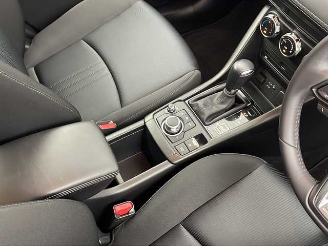 マツダ ＣＸ－３ 15S ツーリング 愛知県 2020(令2)年 1.4万km スノーフレイクホワイトパールマイカ /純正ナビ//CD　DVD　BT　フルセグTV　USB　FM　AM　AUX//アラウンドビューモニター//ビルトインＥＴＣ　//ＭＴモード付ＡＴ　//スマートキー//スペアキー//純正フロアマット　//ステアリングボタン//コーナーセンサー//電動格納ウィンカーミラー//プッシュスタート//純正ドアバイザー//オートライト