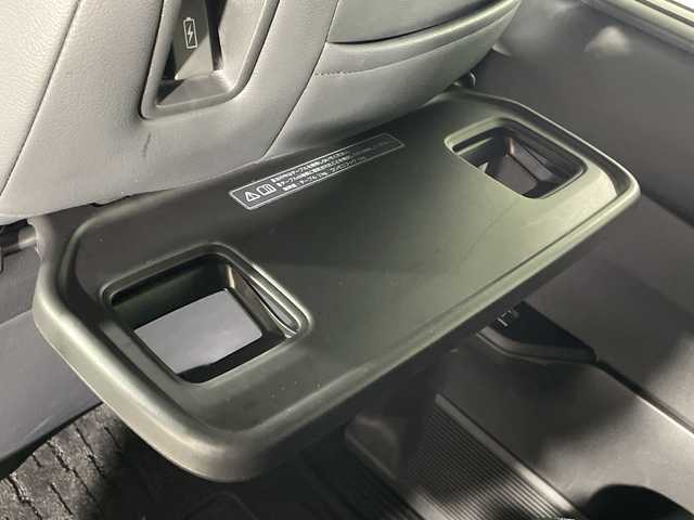 ホンダ ステップワゴン スパーダ eHEV 神奈川県 2022(令4)年 2万km プレミアムディープバイオレットパール 純正11.4型メモリーナビゲーション【LXM-２３７VFLi】/フルセグTV　CD DVD　Bluetooth　SD　MUSICRACK/バックカメラ/純正15.6型フリップダウンモニター/両側電動スライドドア【サンシェード】/パワーバックドア/ホンダセンシング/衝突軽減ブレーキ/後方誤発進抑制機能/歩行者事故低減ステアリング/渋滞追従機能付アダブティブクルーズコントロール/誤発進抑制機能/近距離衝突軽減ブレーキ/路外逸脱抑制機能/車線維持支援システム/トラフィックジャムアシスト/先行車発進お知らせ/標識認識機能/オートハイビーム/ブラインドスポットインフォメーション/アダブティブドライビングビーム/フロントリアソナー/革巻きステアリング/パドルシフト/ハーフレザーシート/前席シートヒーター/2列目オットマン/電動パーキングブレーキ/ブレーキオートホールド/プッシュスタート/スマートキー/純正リアスポイラー/LEDヘッドランプ/LEDアクティブコーナリングランプ/LEDフロントフォグランプ/純正16インチアルミホイール