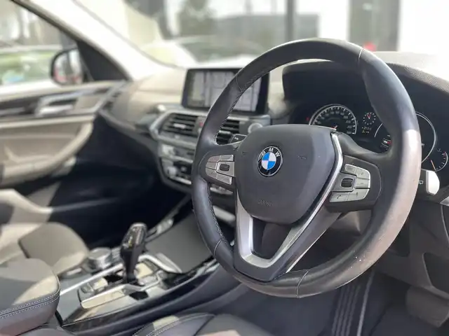ＢＭＷ Ｘ３ xDrive20d Xライン 千葉県 2019(平31)年 4万km ミネラルホワイト ヘッドアップディスプレイ/ジェスチャー―コントロール/ブラックレザーシート/パワーシート/シートヒーター/パワーバックドア/フットトランクオープナー/純正HDDナビ/360°カメラ/地デジ/ワイヤレスチャージング/純正19インチAW/ACC