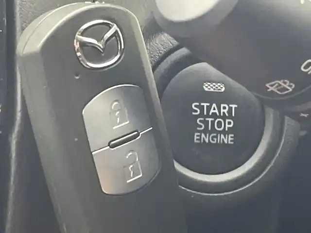 マツダ ＣＸ－５ XD Lパッケージ 群馬県 2014(平26)年 6.1万km クリスタルホワイトパールマイカ 純正7インチナビ/・AM/FM/CD/DVD/Bluetooth/フルセグ/SD/=======/純正７インチナビ　レザーシート　クルーズコントロール　前席シートヒーター　バックカメラ　運転席パワーシート　ＥＴＣ　ＨＩＤヘッドランプ　アイドリングストップ　電格ミラー　スマートキー　禁煙車