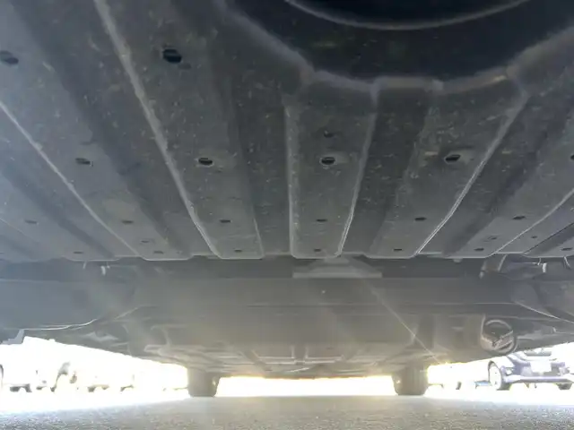 ホンダ フリード＋ G ホンダセンシング 栃木県 2020(令2)年 3万km プラチナホワイトパール ホンダセンシング/・衝突軽減ブレーキ/・誤発進抑制機能/・路外逸脱抑制機能/・歩行者事故低減ステアリング/・標識認識機能/・先行車発進お知らせ機能/・車線維持支援システム/・アダプティブクルーズコントロール/純正９インチSDナビ/・フルセグTV/・CD/DVD/BT/・USB/SD/AM.FM/バックカメラ/ビルトインETC/ドライブレコーダー/両側電動スライドドア/D/N席シートヒーター/革巻きステアリング/ステアリングスイッチ/スマートキー/プッシュスタート/アイドリングストップ/LEDヘッドライト/オートライト/フロアマット/横滑り防止システム/電動格納ウィンカーミラー