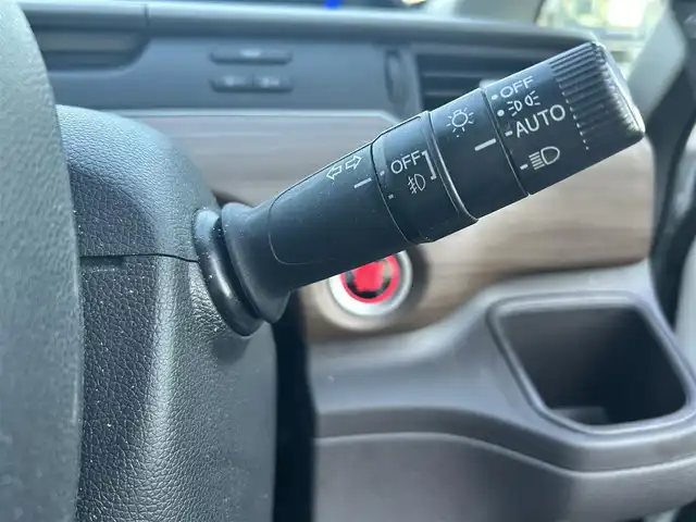 ホンダ フリード＋ G ホンダセンシング 栃木県 2020(令2)年 3万km プラチナホワイトパール ホンダセンシング/・衝突軽減ブレーキ/・誤発進抑制機能/・路外逸脱抑制機能/・歩行者事故低減ステアリング/・標識認識機能/・先行車発進お知らせ機能/・車線維持支援システム/・アダプティブクルーズコントロール/純正９インチSDナビ/・フルセグTV/・CD/DVD/BT/・USB/SD/AM.FM/バックカメラ/ビルトインETC/ドライブレコーダー/両側電動スライドドア/D/N席シートヒーター/革巻きステアリング/ステアリングスイッチ/スマートキー/プッシュスタート/アイドリングストップ/LEDヘッドライト/オートライト/フロアマット/横滑り防止システム/電動格納ウィンカーミラー