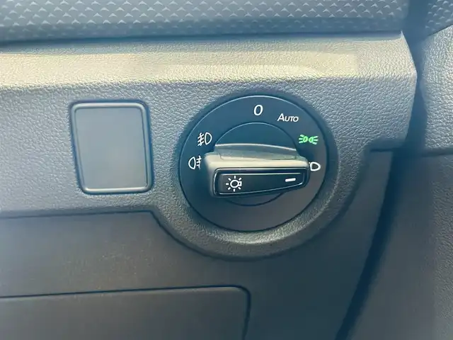 フォルクスワーゲン ＶＷ Ｔ－クロス TSI アクティブ 大阪府 2021(令3)年 1.7万km パール ACC/純正ナビ/バックカメラ/applecarplay/純正16インチAW/LEDヘッドライト/ブラインドスポット/クリアランスソナー/パドルシフト/ルーフレール/ETC/スマートキー