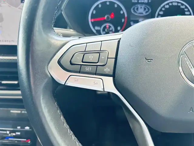 フォルクスワーゲン ＶＷ Ｔ－クロス TSI アクティブ 大阪府 2021(令3)年 1.7万km パール ACC/純正ナビ/バックカメラ/applecarplay/純正16インチAW/LEDヘッドライト/ブラインドスポット/クリアランスソナー/パドルシフト/ルーフレール/ETC/スマートキー