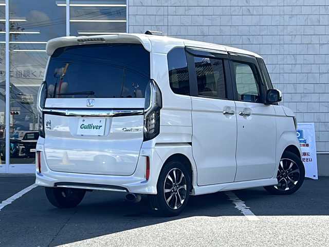 ホンダ Ｎ ＢＯＸ カスタム G L ホンダセンシング 愛知県 2019(令1)年 2.4万km プラチナホワイトパール 社外ナビ　/バックカメラ　/Ｂｌｕｅｔｏｏｔｈ　/ワンセグＴＶ　/片側パワースライドドア　/ＥＴＣ　/レーダークルーズ　/レーンキープアシスト　/衝突軽減ブレーキ　/アイドリングストップ　/社外フロアマット　/ドアバイザー