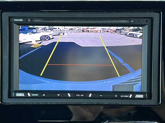 ホンダ Ｎ ＢＯＸ カスタム G L ホンダセンシング 愛知県 2019(令1)年 2.4万km プラチナホワイトパール 社外ナビ　/バックカメラ　/Ｂｌｕｅｔｏｏｔｈ　/ワンセグＴＶ　/片側パワースライドドア　/ＥＴＣ　/レーダークルーズ　/レーンキープアシスト　/衝突軽減ブレーキ　/アイドリングストップ　/社外フロアマット　/ドアバイザー