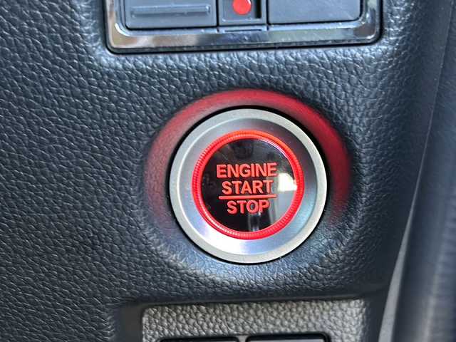 ホンダ Ｎ ＢＯＸ カスタム G L ホンダセンシング 愛知県 2019(令1)年 2.4万km プラチナホワイトパール 社外ナビ　/バックカメラ　/Ｂｌｕｅｔｏｏｔｈ　/ワンセグＴＶ　/片側パワースライドドア　/ＥＴＣ　/レーダークルーズ　/レーンキープアシスト　/衝突軽減ブレーキ　/アイドリングストップ　/社外フロアマット　/ドアバイザー