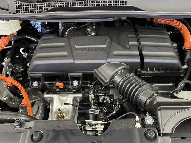 ホンダ ステップワゴン スパーダ eHEV 栃木県 2025(令7)年 0.1千km クリスタルブラックパール 登録済未使用車/純正11.4型ナビ/（CD/DVD/Bluetooth/フルセグ）/バックカメラ/Honda CONNECT for Gathers＋ナビ装着用スペシャルパッケージ/Honda SENSING/●衝突軽減ブレーキ（CMBS）/●先行車発進お知らせ機能/●歩行者事故低減ステアリング/●路外逸脱抑制機能/●標識認識機能/●渋滞追従機能付アダプティブクルーズコントロール（ACC）/●車線維持支援システム（LKAS）/●トラフィックジャムアシスト（渋滞運転支援機能）/●誤発進抑制機能/●後方誤発進抑制機能/●近距離衝突軽減ブレーキ/●急アクセル抑制機能/●パーキングセンサーシステム/●後退出庫サポート/ブラインドスポットインフォメーション/パワーテールゲート(メモリー機能付)/2列目オットマン/運転席＆助手席シートヒーター/トリプルゾーンコントロール・フルオートエアコンディショナー/コンビシート/16インチアルミホイール(SPADA専用)/減速セレクター/全列USBチャージャー