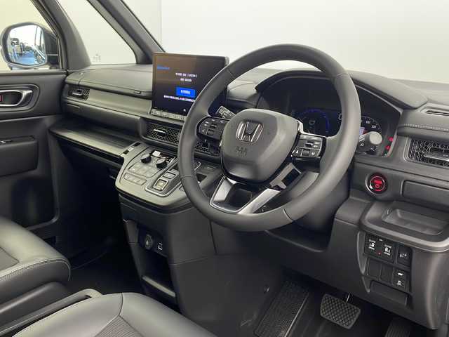 ホンダ ステップワゴン スパーダ eHEV 栃木県 2025(令7)年 0.1千km クリスタルブラックパール 登録済未使用車/純正11.4型ナビ/（CD/DVD/Bluetooth/フルセグ）/バックカメラ/Honda CONNECT for Gathers＋ナビ装着用スペシャルパッケージ/Honda SENSING/●衝突軽減ブレーキ（CMBS）/●先行車発進お知らせ機能/●歩行者事故低減ステアリング/●路外逸脱抑制機能/●標識認識機能/●渋滞追従機能付アダプティブクルーズコントロール（ACC）/●車線維持支援システム（LKAS）/●トラフィックジャムアシスト（渋滞運転支援機能）/●誤発進抑制機能/●後方誤発進抑制機能/●近距離衝突軽減ブレーキ/●急アクセル抑制機能/●パーキングセンサーシステム/●後退出庫サポート/ブラインドスポットインフォメーション/パワーテールゲート(メモリー機能付)/2列目オットマン/運転席＆助手席シートヒーター/トリプルゾーンコントロール・フルオートエアコンディショナー/コンビシート/16インチアルミホイール(SPADA専用)/減速セレクター/全列USBチャージャー