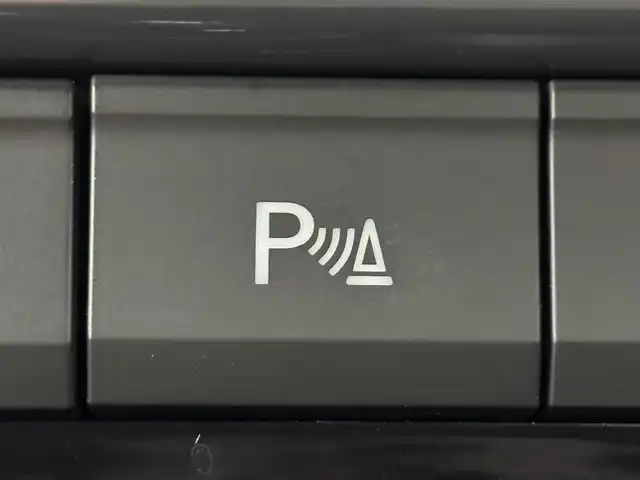 フォルクスワーゲン ＶＷ Ｔ－ロック TDI スポーツ 福岡県 2021(令3)年 7万km 白 純正ナビ　/バックカメラ　/ビルトインETC２．０　/前後ドラレコ　/レーダー探知機　/レーダークルコン　/コーナーセンサー　/ブラインドスポットモニター　/アイドリングストップ　/パドルシフト　/シートヒーター　/ルーフレール　/純正１８インチアルミホイール　/LEDヘッドライト