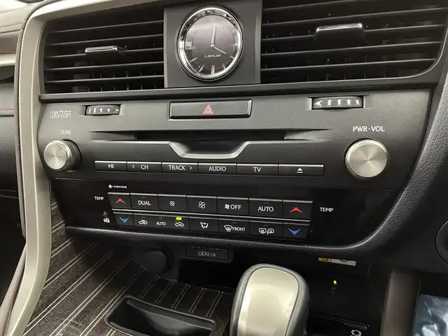 レクサス ＲＸ 450h バージョンL 宮城県 2020(令2)年 4.6万km グラファイトブラックガラスフレーク 4WD/サンルーフ/マークレビンソン/全周囲カメラ/ＨＵＤ/ＢＳＭ/１００Ｖ電源/後席電動格納/三眼ＬＥＤヘッドランプ/純正ナビ/アダプティブクルーズコントロール/レクサスセーフティ/茶革シート/シートヒーター/ベンチレーション/ステアリングヒーター/ビルトインETC2.0/メモリ機能付パワーシート/パワーバックドア/禁煙車