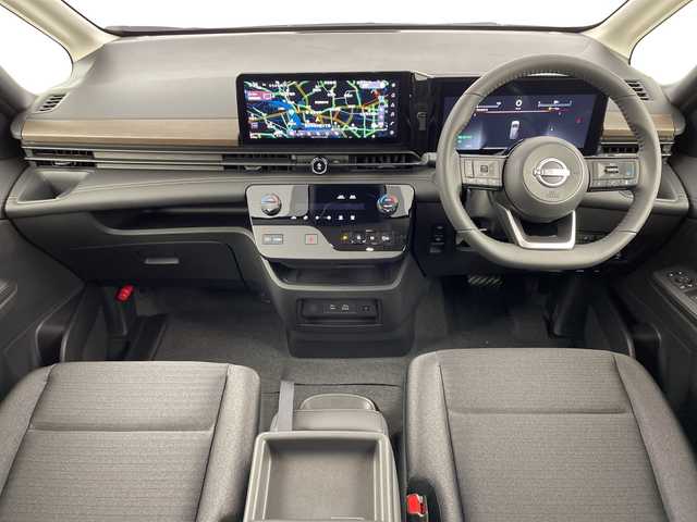 日産 セレナ e－パワー ハイウェイスター V 大阪府 2025(令7)年 0.1千km ホワイト 登録済未使用車/禁煙車/360度セーフティサポート/　・インテリジェントエマージェンシーブレーキ/　・踏み間違い防止アシスト/　・車線逸脱警報機能/　・後方車両検知警報/　・インテリジェントアラウンドビューモニター/　・ハイビームアシスト/　・標識認識機能/純正ナビ/　（Bluetooth/USB）/フルセグTV/両側パワースライドドア/レーダークルーズコントロール/ハーフレザーシート/LEDヘッドライト/オートライト/フォグランプ/純正16インチアルミホイール/スマートキー/ETC