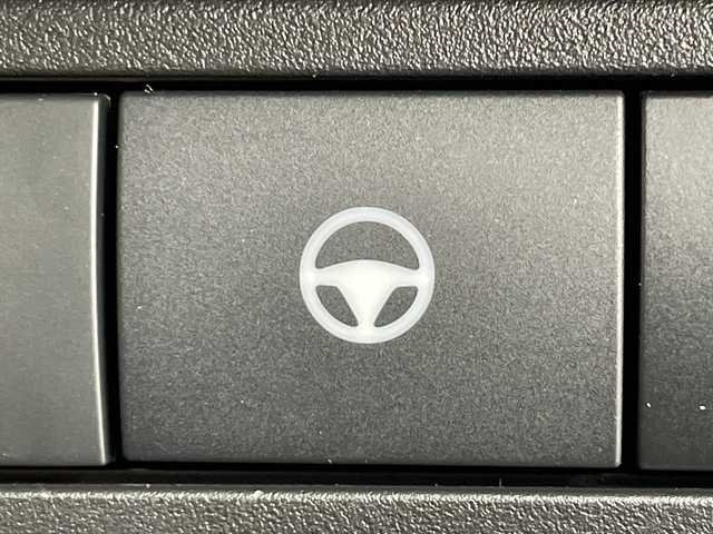 日産 セレナ e－パワー ハイウェイスター V 大阪府 2025(令7)年 0.1千km ホワイト 登録済未使用車/禁煙車/360度セーフティサポート/　・インテリジェントエマージェンシーブレーキ/　・踏み間違い防止アシスト/　・車線逸脱警報機能/　・後方車両検知警報/　・インテリジェントアラウンドビューモニター/　・ハイビームアシスト/　・標識認識機能/純正ナビ/　（Bluetooth/USB）/フルセグTV/両側パワースライドドア/レーダークルーズコントロール/ハーフレザーシート/LEDヘッドライト/オートライト/フォグランプ/純正16インチアルミホイール/スマートキー/ETC