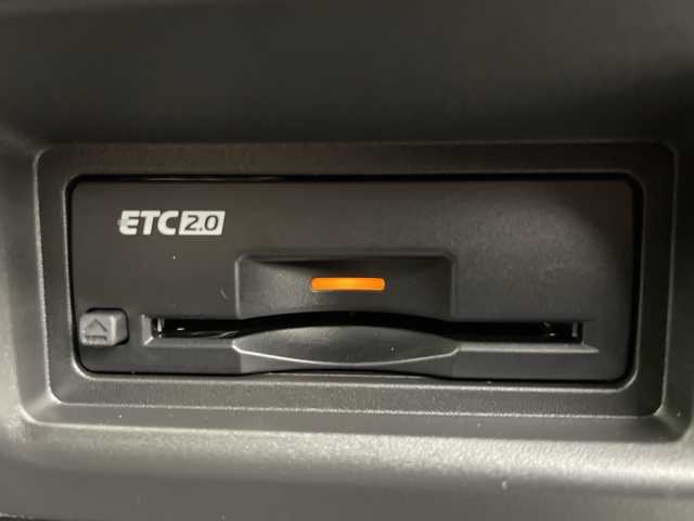 日産 セレナ e－パワー ハイウェイスター V 大阪府 2025(令7)年 0.1千km ホワイト 登録済未使用車/禁煙車/360度セーフティサポート/　・インテリジェントエマージェンシーブレーキ/　・踏み間違い防止アシスト/　・車線逸脱警報機能/　・後方車両検知警報/　・インテリジェントアラウンドビューモニター/　・ハイビームアシスト/　・標識認識機能/純正ナビ/　（Bluetooth/USB）/フルセグTV/両側パワースライドドア/レーダークルーズコントロール/ハーフレザーシート/LEDヘッドライト/オートライト/フォグランプ/純正16インチアルミホイール/スマートキー/ETC