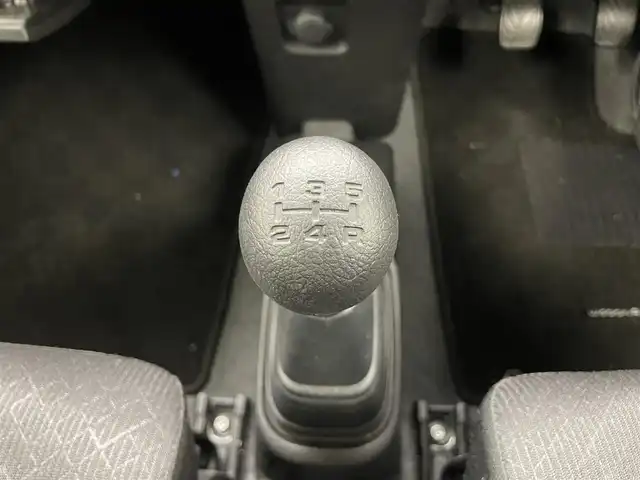 スズキ ワゴンＲ FX 熊本県 2024(令6)年 0.2万km シフォンアイボリーM 禁煙車　/ワンオーナー/５速MT/ディスプレイオーディオ（ＣＤ・ＤＶＤ・ＢＴ・ＡＭ・ＦＭ）/バックカメラ　/後ろのみクリアランスソナー　/運転席シートヒーター　/衝突軽減ブレーキ　/レーンキープアシスト　/横滑り防止　/純正フロアマット/電動格納ミラー/ドアバイザー/プッシュスタート/スマートキー/スペアキー1本/保証書　/取扱説明書