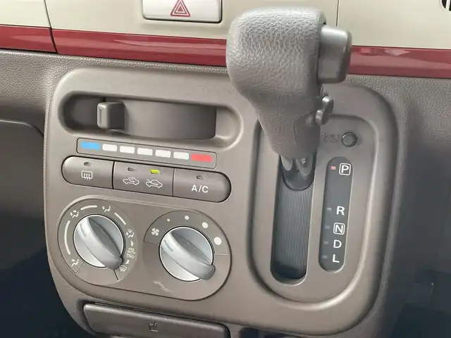 スズキ ラパン ショコラ G 佐賀県 2015(平27)年 1万km アーバンブラウンパールメタリック 社外SDナビゲーション/・ワンセグTV/AM/FM/CD/アイドリングストップ/ブラウンレザーシート(合皮)/ISOFIX対応/プッシュスタート/スマートキー/革巻きステアリング/純正キセノンヘッドライト/ドアバイザ―/取扱説明書/スペアキー１本