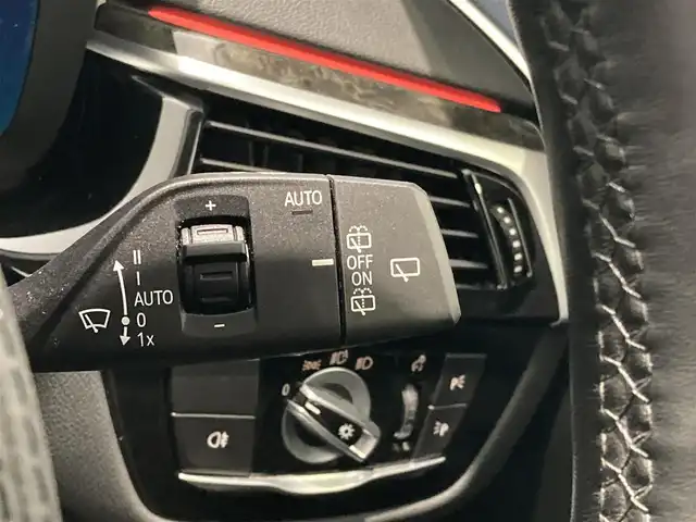 ＢＭＷ ５３０ｉ ツーリング Mスポーツ 熊本県 2022(令4)年 3.2万km アルピンホワイトⅢ ・スマートキー/・プッシュスタート/・ハイビームアシスト/・インテリジェントセーフティ/・PDC自動起動/・アクティブPDC緊急ブレーキ/・パーキングアシスト/・注意喚起アシスタント/・クルーズコントロール(追従式)/・黒革シート/・前席パワーシート/・全席シートヒーター/・純正メモリナビ/　【Bluetooth・USB・AppleCarPlay・AndroidAuto】/・フルセグTV/・バックカメラ/・ETC/・ドライブレコーダー(前後録画)/・ワイヤレス充電/・パワーバックドア/・LEDヘッドランプ/・純正マット