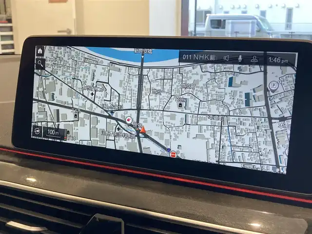 ＢＭＷ ５３０ｉ ツーリング Mスポーツ 熊本県 2022(令4)年 3.2万km アルピンホワイトⅢ ・スマートキー/・プッシュスタート/・ハイビームアシスト/・インテリジェントセーフティ/・PDC自動起動/・アクティブPDC緊急ブレーキ/・パーキングアシスト/・注意喚起アシスタント/・クルーズコントロール(追従式)/・黒革シート/・前席パワーシート/・全席シートヒーター/・純正メモリナビ/　【Bluetooth・USB・AppleCarPlay・AndroidAuto】/・フルセグTV/・バックカメラ/・ETC/・ドライブレコーダー(前後録画)/・ワイヤレス充電/・パワーバックドア/・LEDヘッドランプ/・純正マット