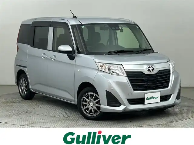 トヨタ ルーミー X S 道央・札幌 2019(平31)年 2.2万km ブライトシルバーM ・４ＷＤ/・寒冷地仕様/・ケンウッドナビ/・ドライブレコーダー/・衝突軽減ブレーキ/・横滑り防止機能/・クリアランスソナー/・ワンセグＴＶ＆ＦＭ＆ＡＭ/・アイドリングストップ/・オートライト/・オートハイビーム/・スマートキー＆プッシュスタート/・アルミホイール/・純正フロアマット/・スペアキー/・純正エンジンスターター/・片側パワースライドドア/・ドアバイザー/・エアコン/・ヘッドライトレベライザー