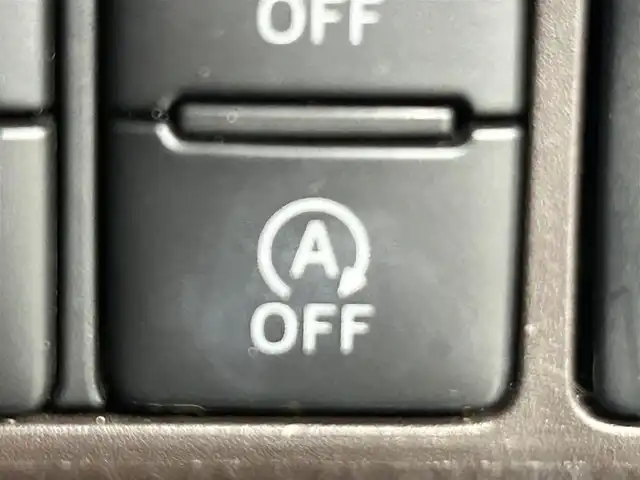 トヨタ ルーミー X S 道央・札幌 2019(平31)年 2.2万km ブライトシルバーM ・４ＷＤ/・寒冷地仕様/・ケンウッドナビ/・ドライブレコーダー/・衝突軽減ブレーキ/・横滑り防止機能/・クリアランスソナー/・ワンセグＴＶ＆ＦＭ＆ＡＭ/・アイドリングストップ/・オートライト/・オートハイビーム/・スマートキー＆プッシュスタート/・アルミホイール/・純正フロアマット/・スペアキー/・純正エンジンスターター/・片側パワースライドドア/・ドアバイザー/・エアコン/・ヘッドライトレベライザー