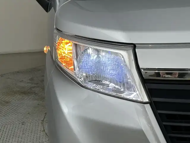 トヨタ ルーミー X S 道央・札幌 2019(平31)年 2.2万km ブライトシルバーM ・４ＷＤ/・寒冷地仕様/・ケンウッドナビ/・ドライブレコーダー/・衝突軽減ブレーキ/・横滑り防止機能/・クリアランスソナー/・ワンセグＴＶ＆ＦＭ＆ＡＭ/・アイドリングストップ/・オートライト/・オートハイビーム/・スマートキー＆プッシュスタート/・アルミホイール/・純正フロアマット/・スペアキー/・純正エンジンスターター/・片側パワースライドドア/・ドアバイザー/・エアコン/・ヘッドライトレベライザー