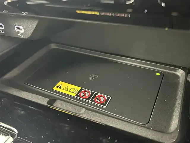 トヨタ アルファードハイブリット エグゼクティブ ラウンジ 千葉県 2023(令5)年 2.2万km プラチナホワイトパールマイカ 禁煙車/ワンオーナー/トヨタセーフティセンス/・プリクラッシュセーフティ/・プリクラッシュセーフティブレーキ/・クリアランスソナー/・レーンディパーチャーアラート/・ブラインドスポットモニター/・ヘッドアップディスプレイ/・レーダークルーズコントロール/・パーキングアシスト/左右独立ツインガラスルーフ/純正１３型フリップダウンモニター/JBLプレミアムサウンド/両側パワースライドドア/パワーバックドア/純正14インチディスプレイオーディオ（ナビ付き）/・USB/Bluetooth/フルセグTV/・全方位カメラ/・ビルトインETC2.0/・デジタルインナーミラー/革巻きステアリング/・ステアリングスイッチ/・ステアリングヒーター/・パドルシフト/レザーシート/・DNセカンドパワーシート/・D席メモリ付き/・DNセカンドシートヒーター/・DNセカンドエアーシート/置くだけ充電/AC100電源/純正フロアマット/純正１９インチAW/オートライト/・オートマチックハイビーム/・三眼LEDヘッドライト/・LEDフォグランプ