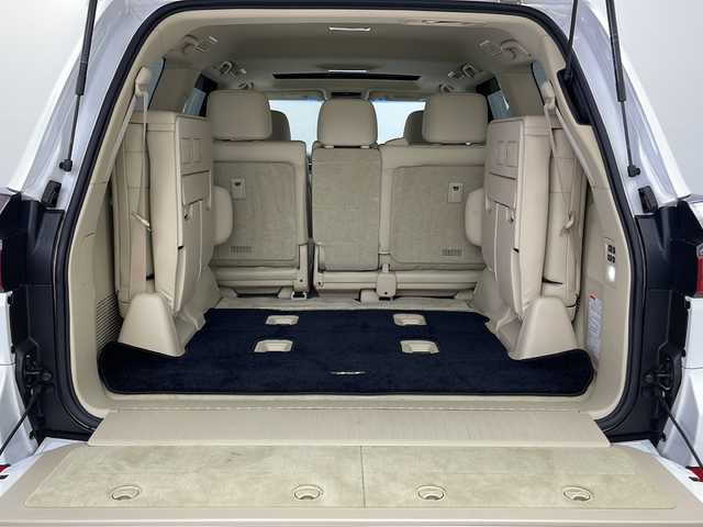 レクサス ＬＸ 570 新潟県 2016(平28)年 2.2万km ホワイトパールクリスタルシャイン ・4WD/・寒冷地仕様/・サンルーフ/・マークレビンソン/・メーカーナビ&CD&DVD&SD&BT&TV/・アラウンドビューモニター/・レクサスセーフティー/・プリクラッシュセーフティー/・LDA/RCTA/BSM/ACC/AHB/HUD/・クリアランスソナー/・ステアリングヒーター/・パワーバックドア/・パドルシフト/・ベージュレザーシート/・メモリ付パワーシート /・前席シートヒーター /・前席シートベンチレーション/・ステアリングヒーター/・マルチテレインセレクト/・クロールコントロール/・ヒルスタートアシストコントロール/・ビルトインETC2.0/・ヘッドライトクリーナー/・3眼LEDオートライト/・純正21インチAW