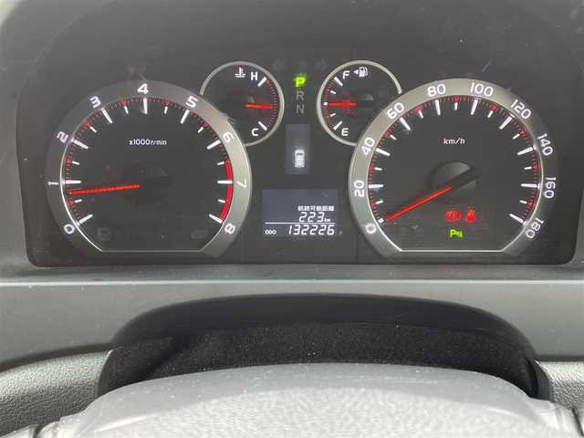 トヨタ ヴェルファイア 2．4Z プラチナセレⅡ ゴールド 佐賀県 2011(平23)年 13.3万km ブラック （株）IDOMが運営する【じしゃロン佐賀店】の自社ローン専用車両になります。こちらは現金またはオートローンご利用時の価格です。自社ローンご希望の方は別途その旨お申し付けください。/・８インチアルパインナビ　/・フリップダウンモニター　/・Wサンルーフ　/・両側電動スライドドア