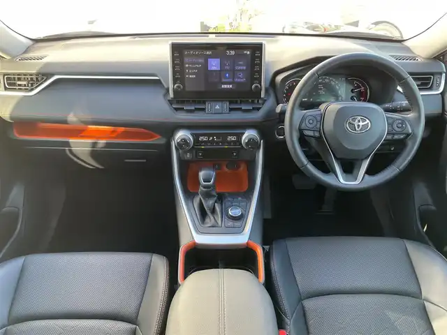 トヨタ ＲＡＶ４ アドベンチャー 千葉県 2022(令4)年 1.5万km アティチュードブラックマイカ Toyota Safety Sense/・プリクラッシュセーフティ/・レーントレーシングアシスト/・レーダークルーズコントロール/・ロードサインアシスト/・発進遅れ告知機能/・プロアクティブドライビングアシスト/・オートマチックハイビーム/ディスプレイオーディオナビ（BT.USB）/バック.サイド.全方位カメラ/レザーシート/パワーシート/シートヒーター/エアシート/ステアリングヒーター/ビルトインETC2.0/ＬＥＤヘッドライト/ＬＥＤフォグ/プッシュスタート/スマートキー