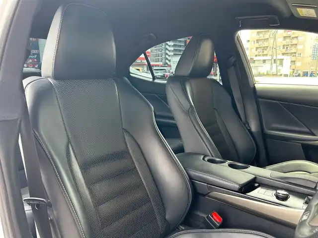 レクサス ＩＳ 300h Fスポーツ 富山県 2014(平26)年 12.7万km ホワイトノーヴァガラスフレーク メーカー純正ナビ/Bluetooth/CD/DVD/Blu-ray/USB入力端子/AUX入力端子/ＥＴＣ/フロント・バックカメラ/フルセグ/ドライブレコーダー/パワーシートD+N席/シートヒーターD+N席/エアーシートD+N席/ブラインドスポットモニター/パドルシフト/フロントフォグランプ/ハンドルスイッチ/プッシュスタート/スマートキー